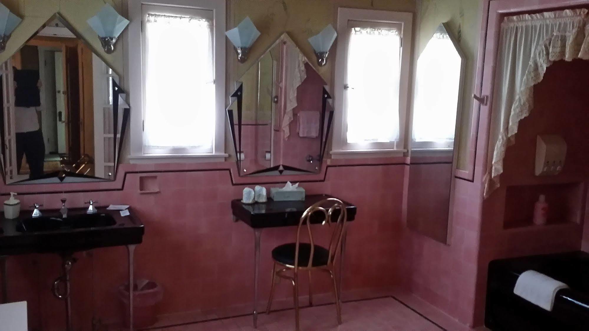 אטלנטיק Chestnut Charm Bed & Breakfast מראה חיצוני תמונה