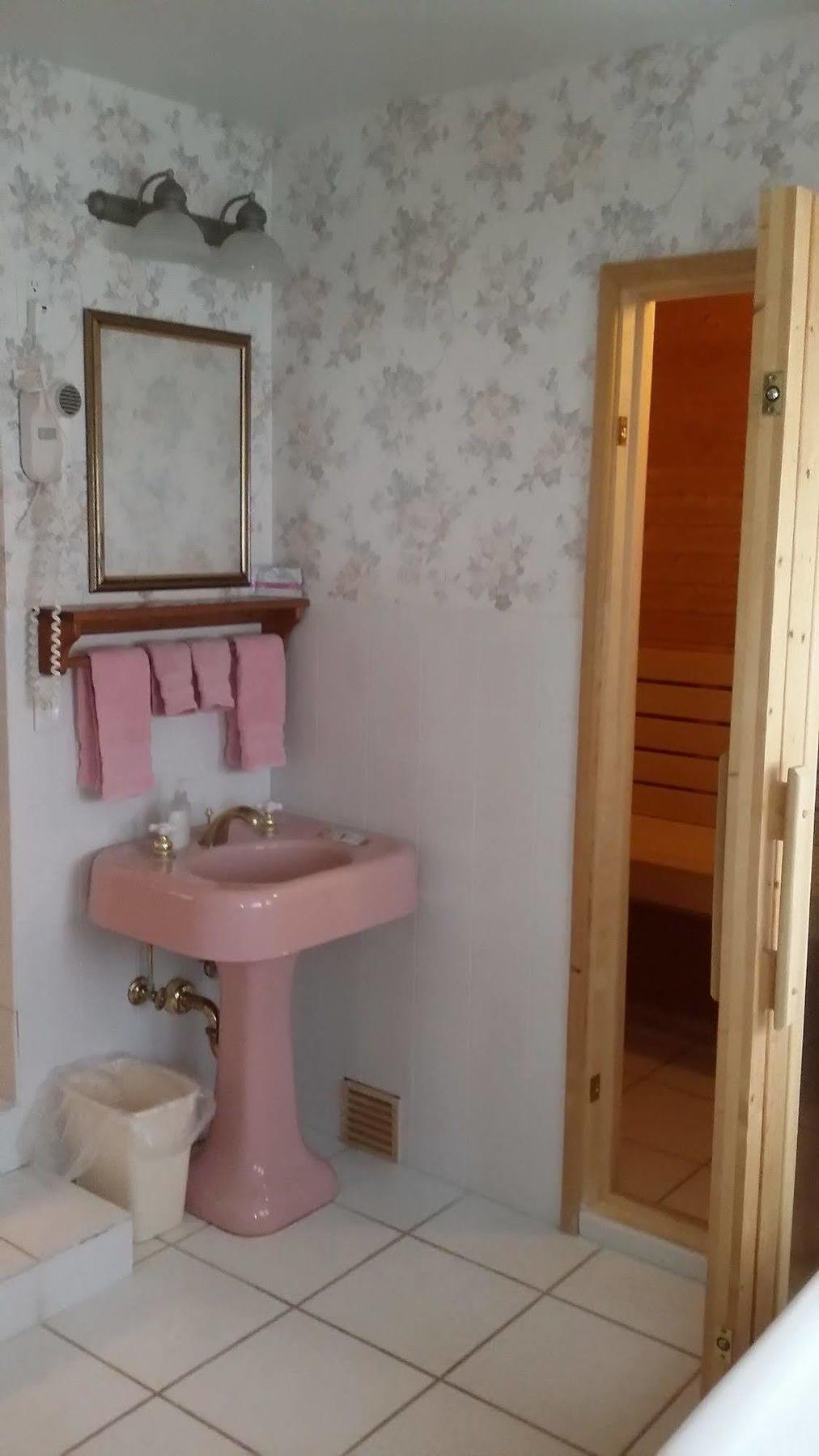 אטלנטיק Chestnut Charm Bed & Breakfast מראה חיצוני תמונה